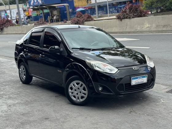 FORD FIESTA 1.6 MPI SEDAN 8V FLEX 4P MANUAL FORD FIESTA 1.6 MPI SEDAN 8V FLEX 4P MANUAL